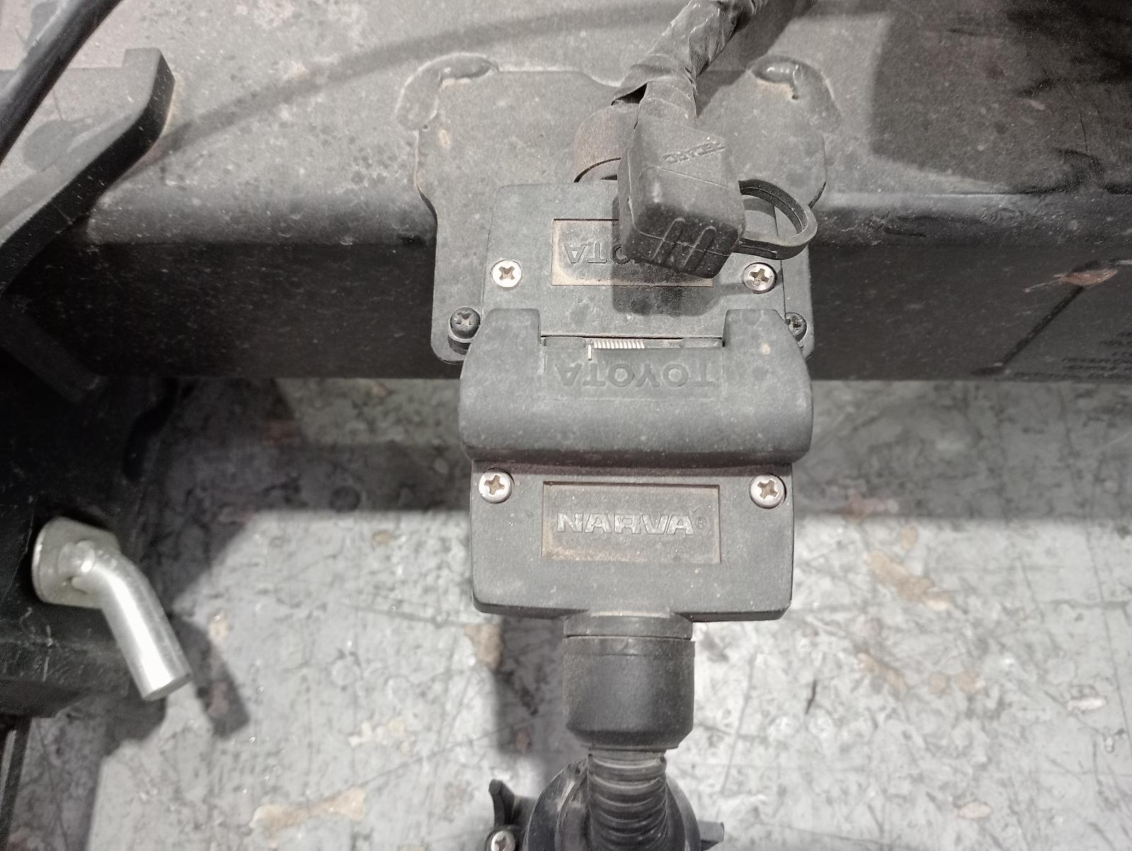 8865556