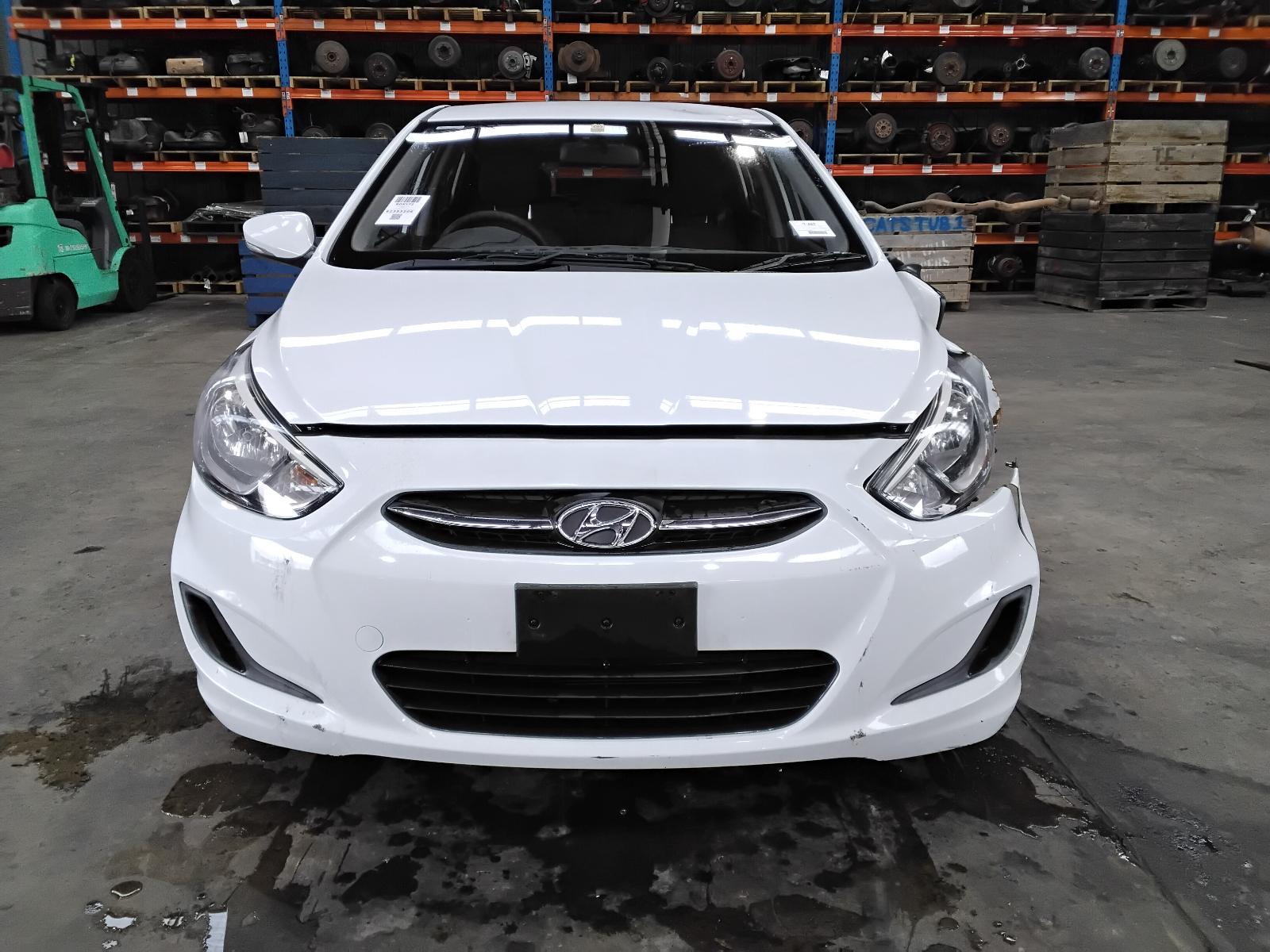 8976786