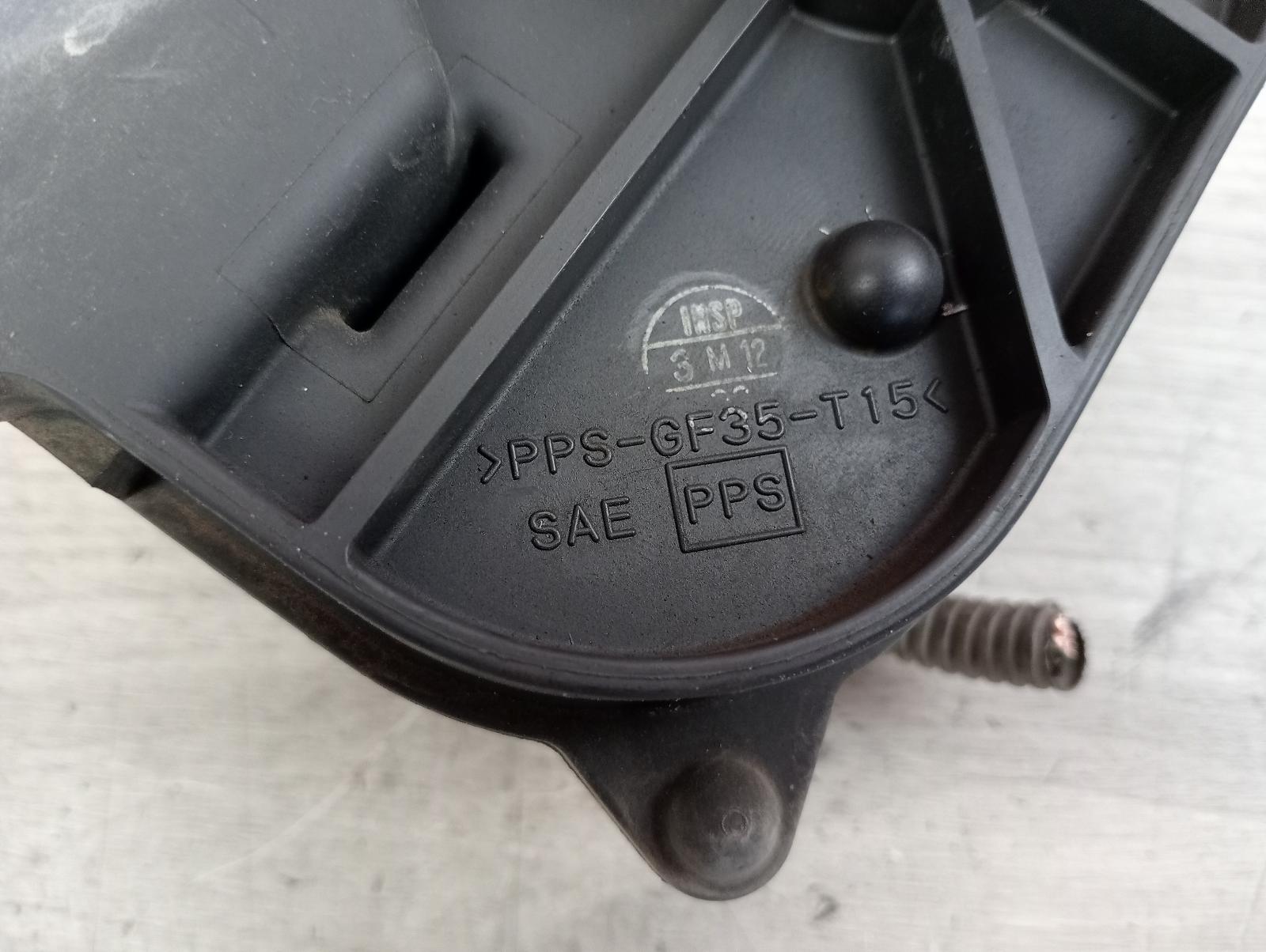 8850633