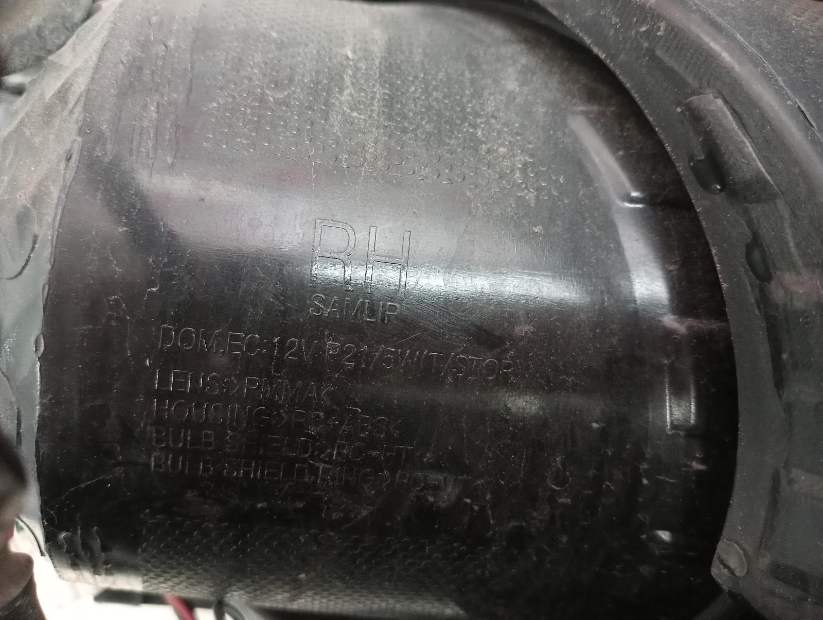 8952628