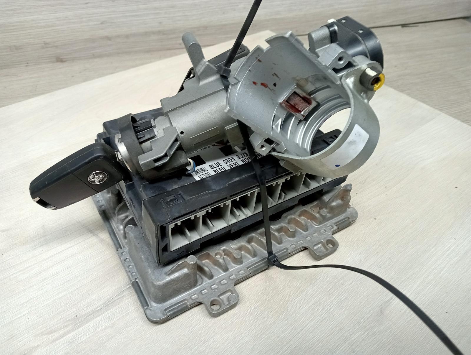 8946332