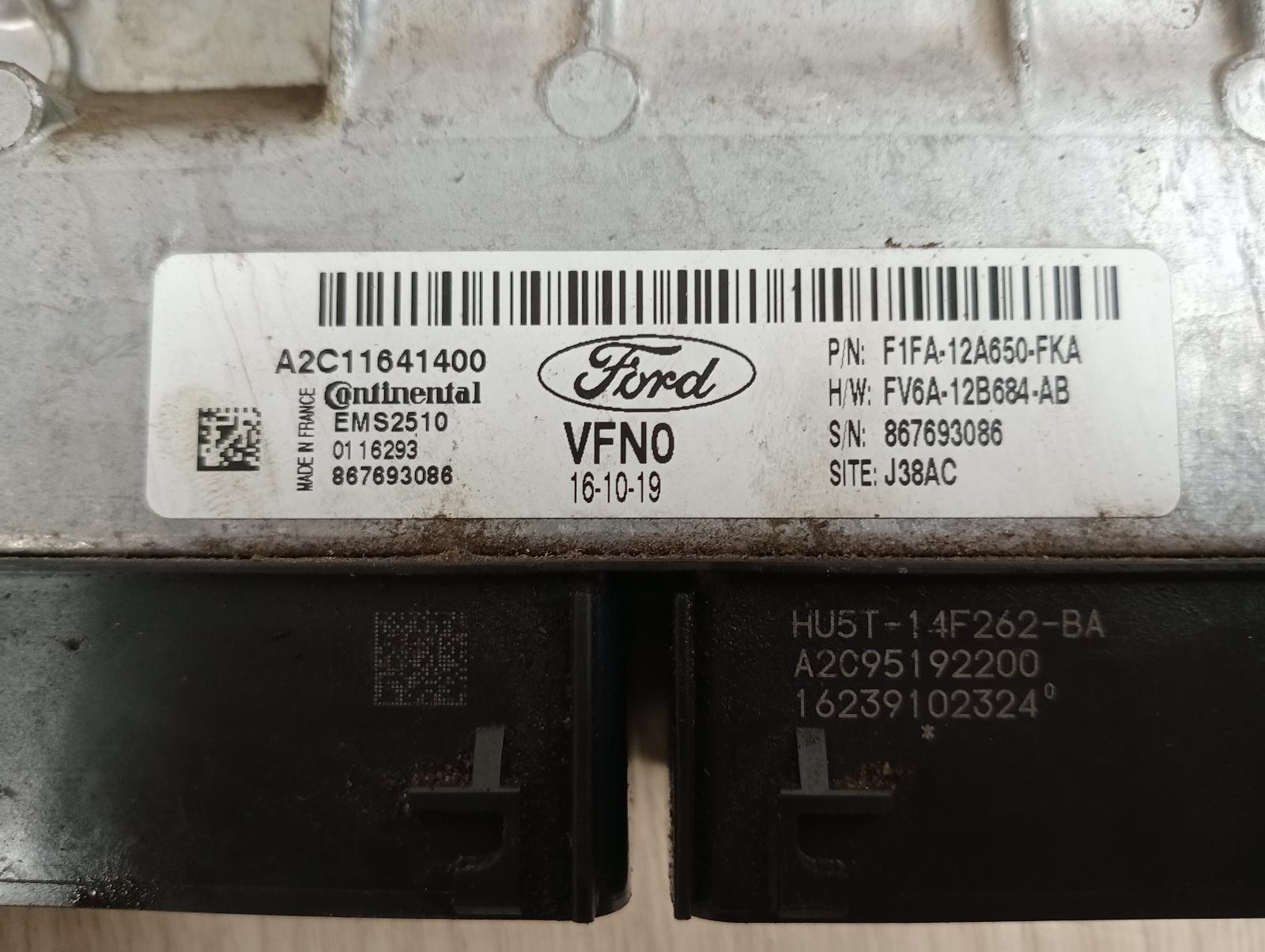 8945524