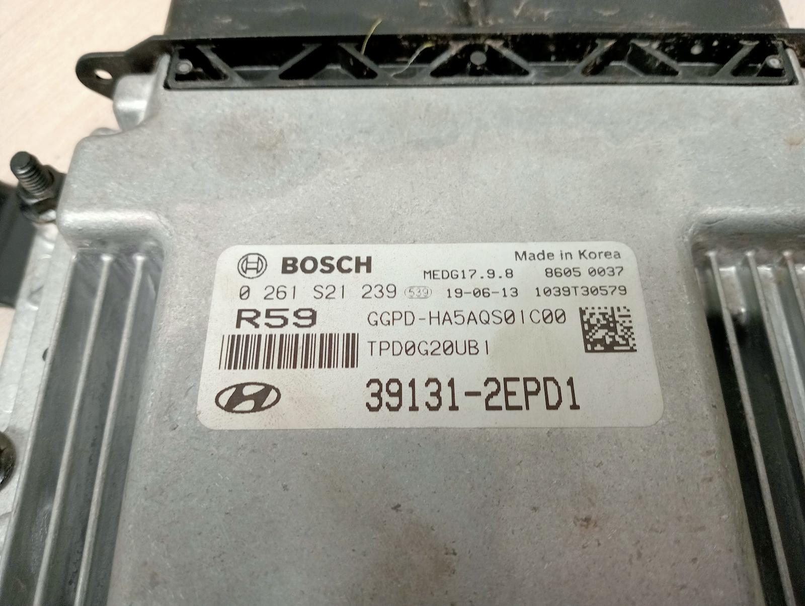 8971949