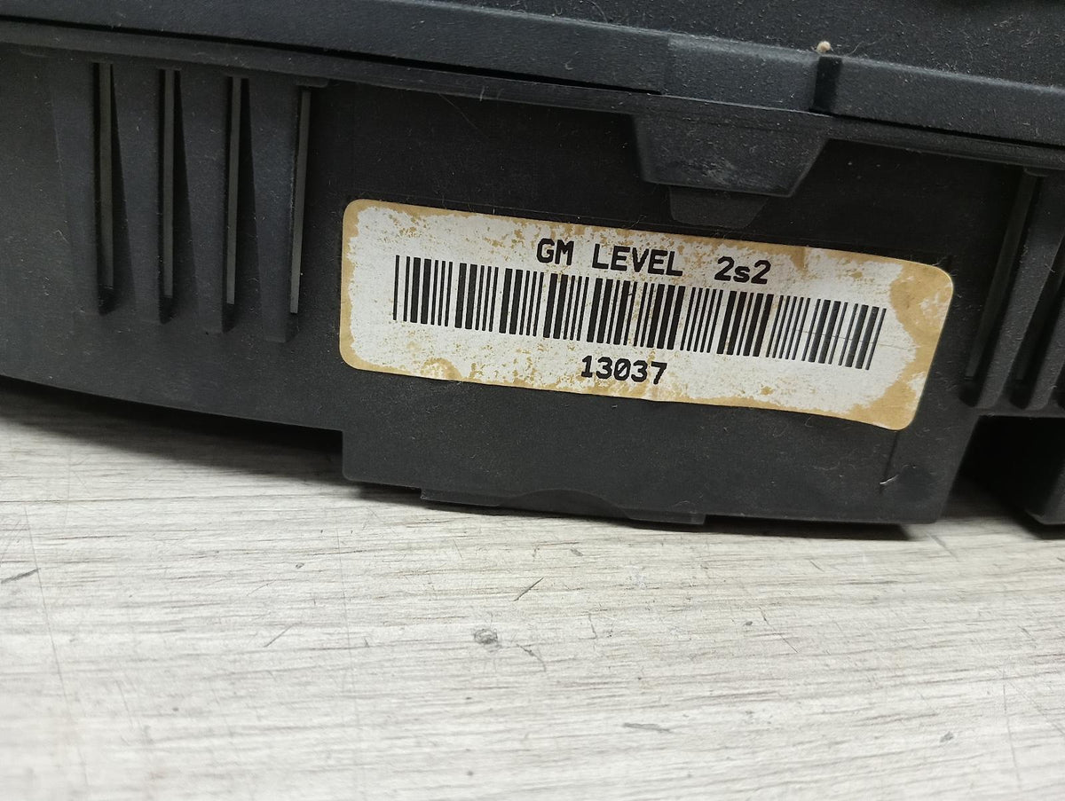 9051633