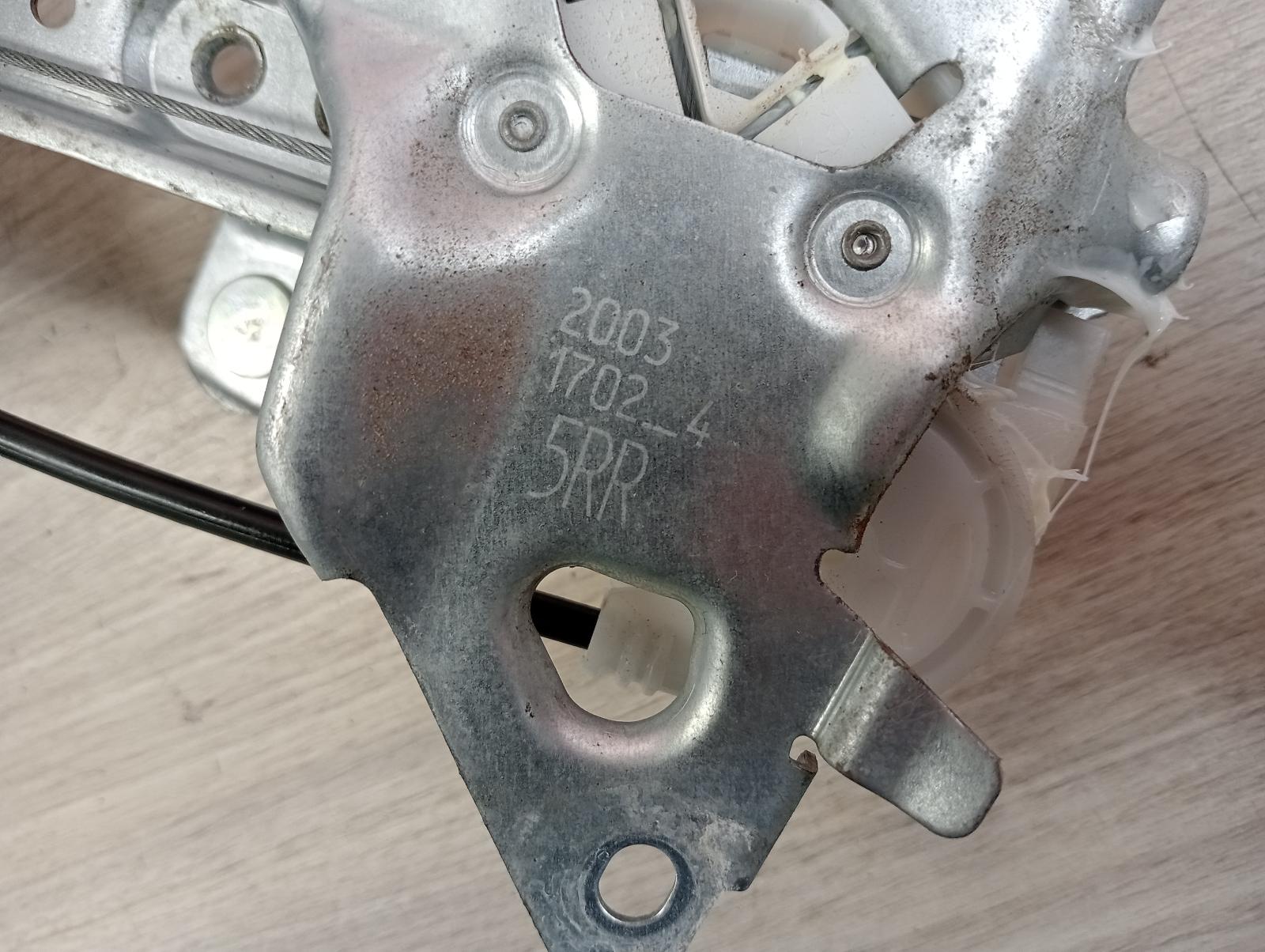 8937112