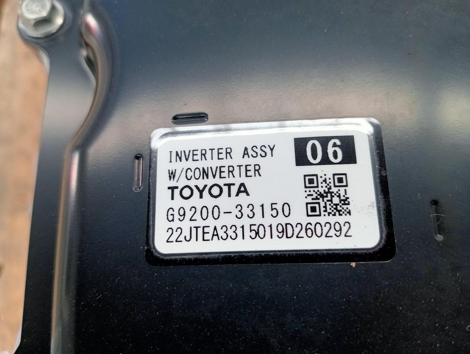 8950567