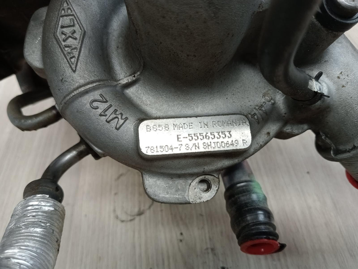 9035851