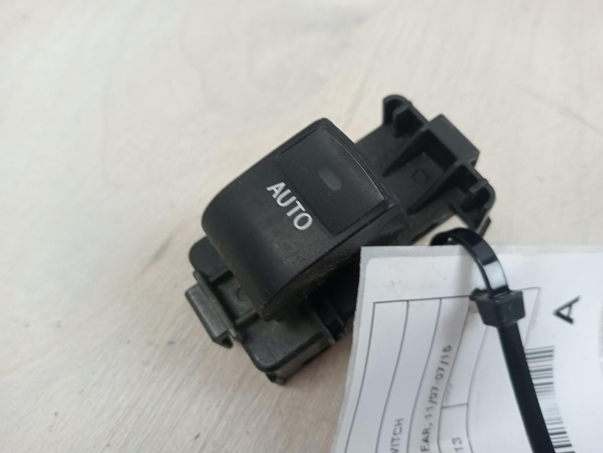 9005105