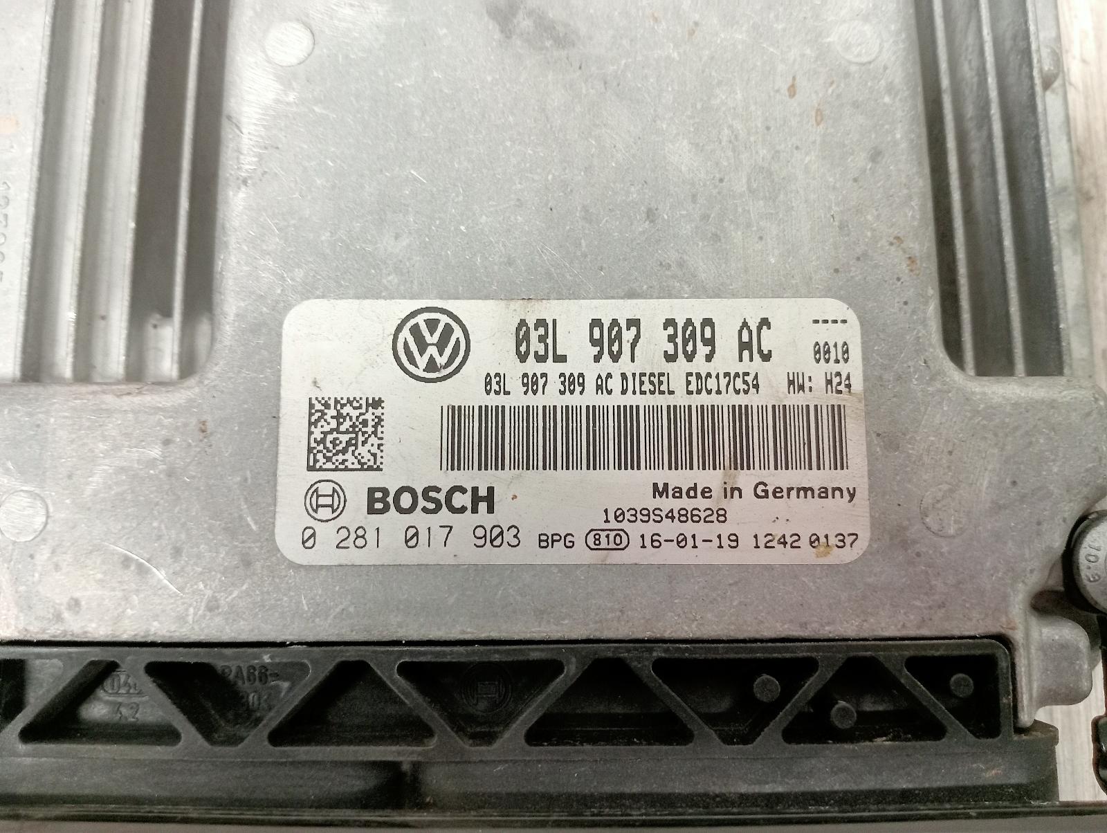 8971561