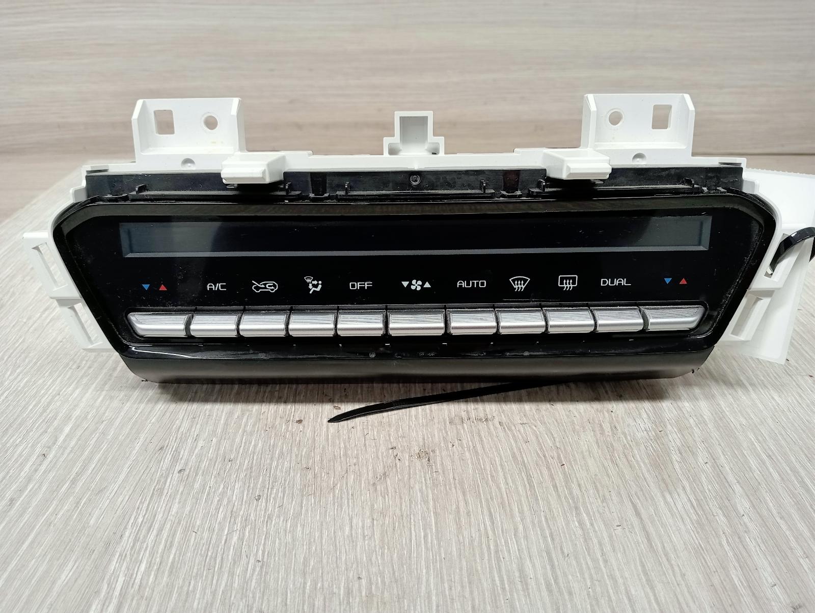 8960226