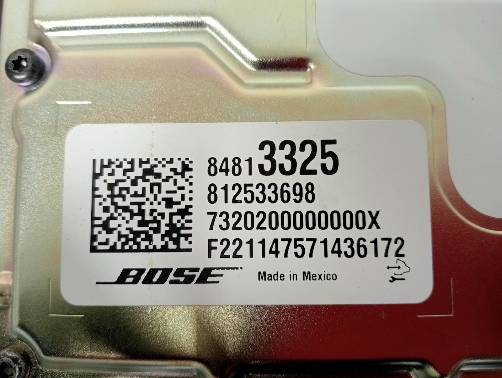 8945031