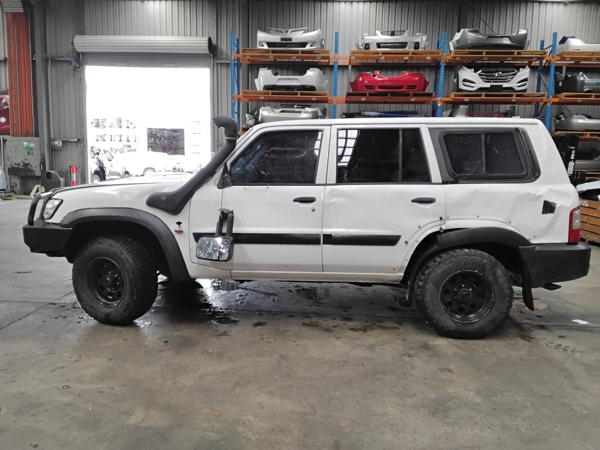 9047218