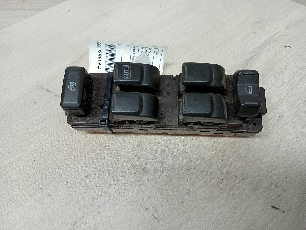 8994643