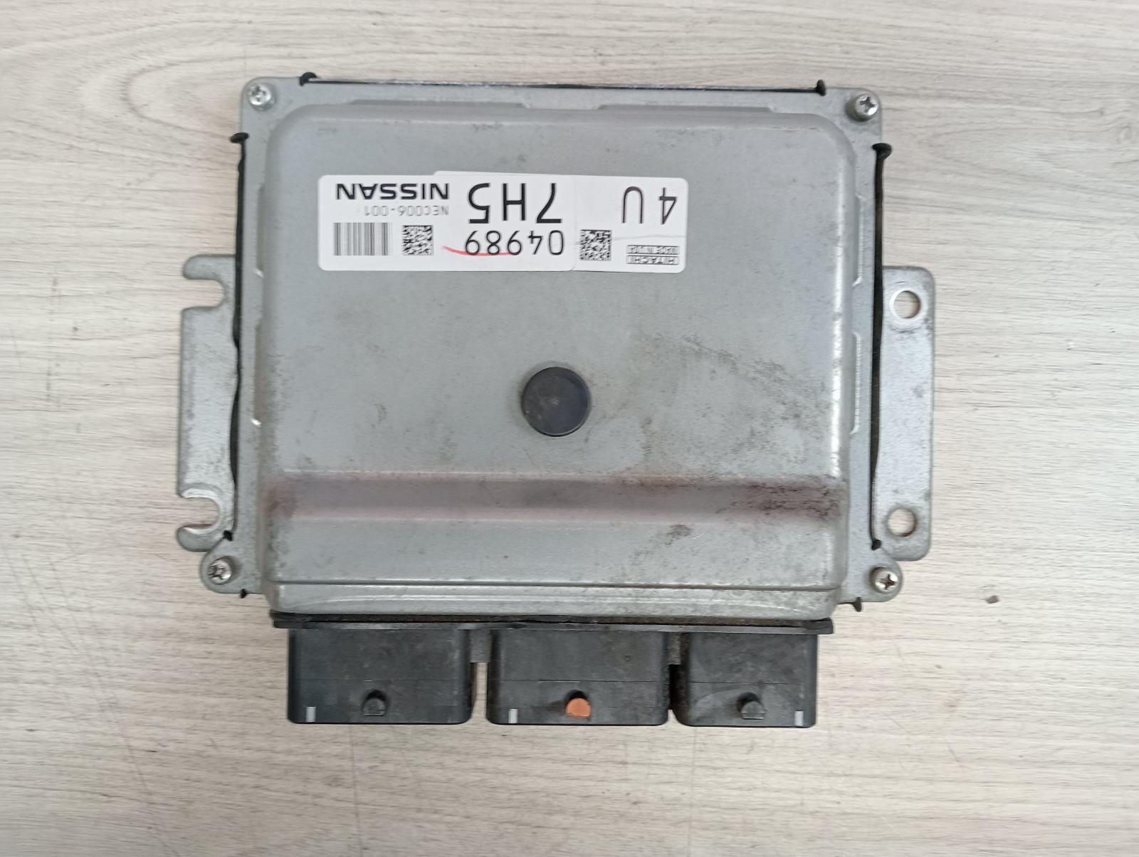 8946160