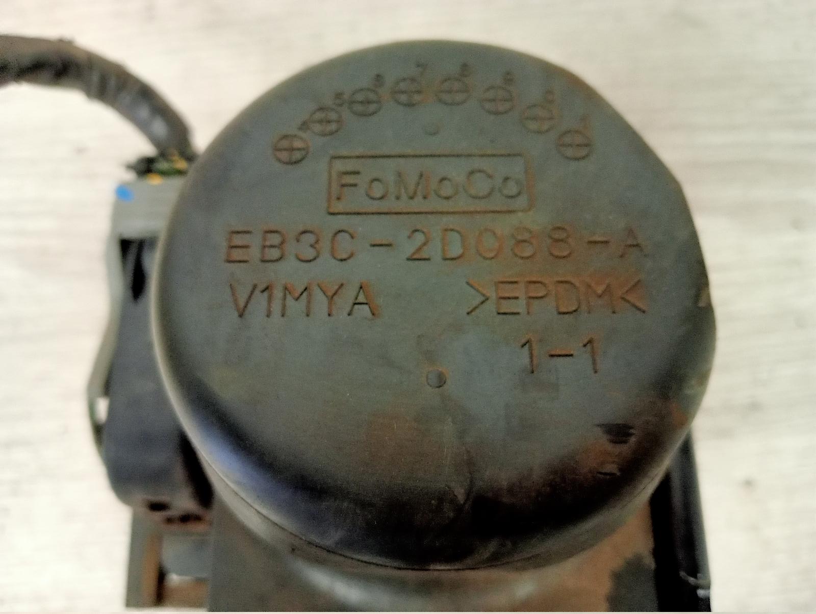 8868352