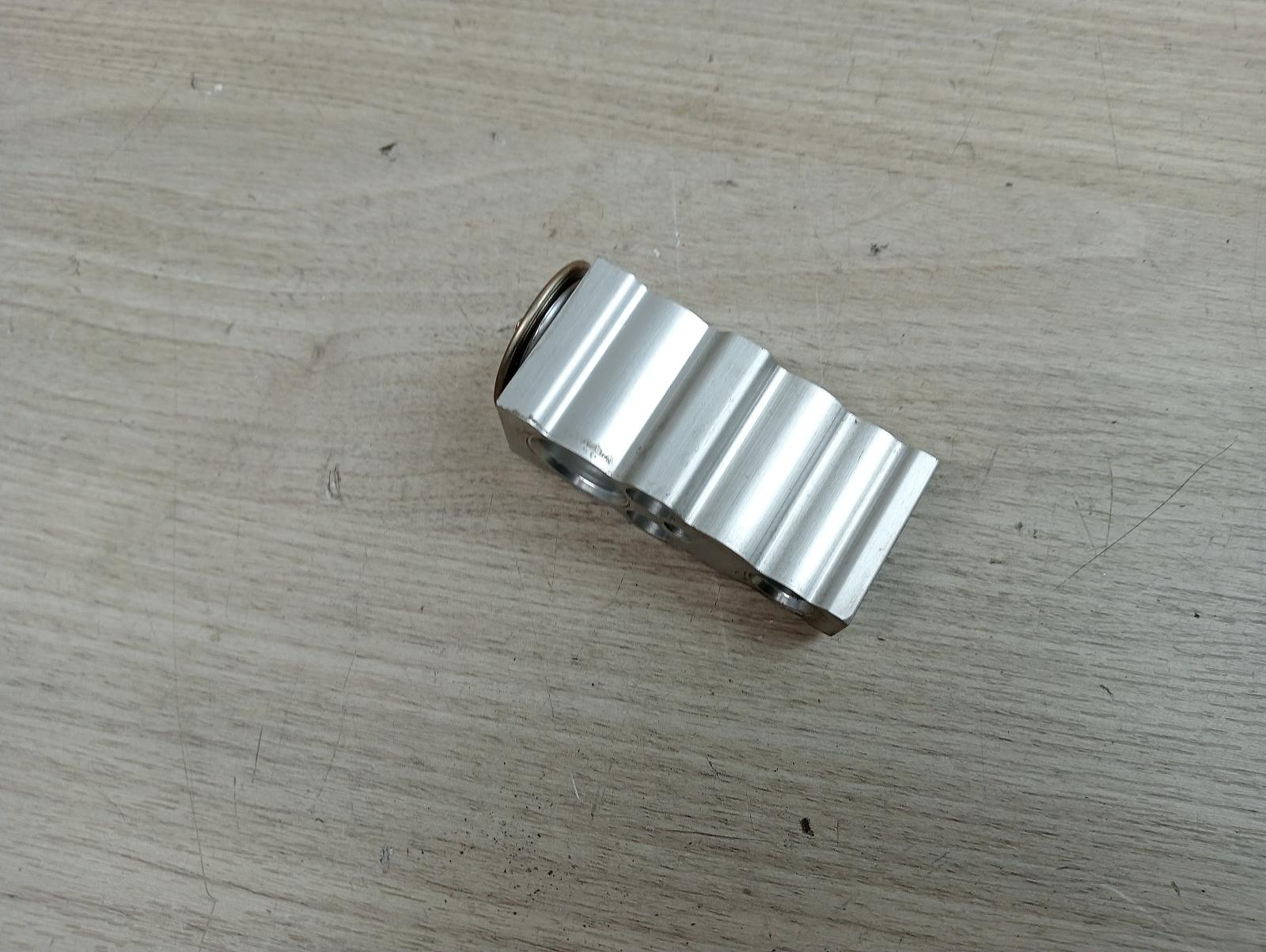 8954936