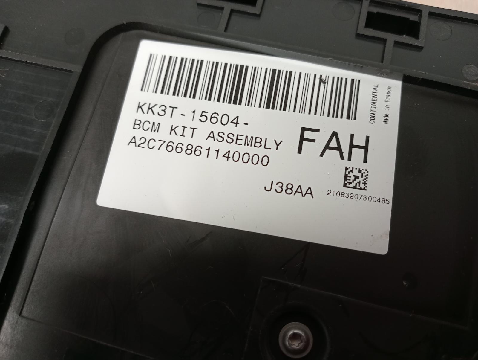 8947658