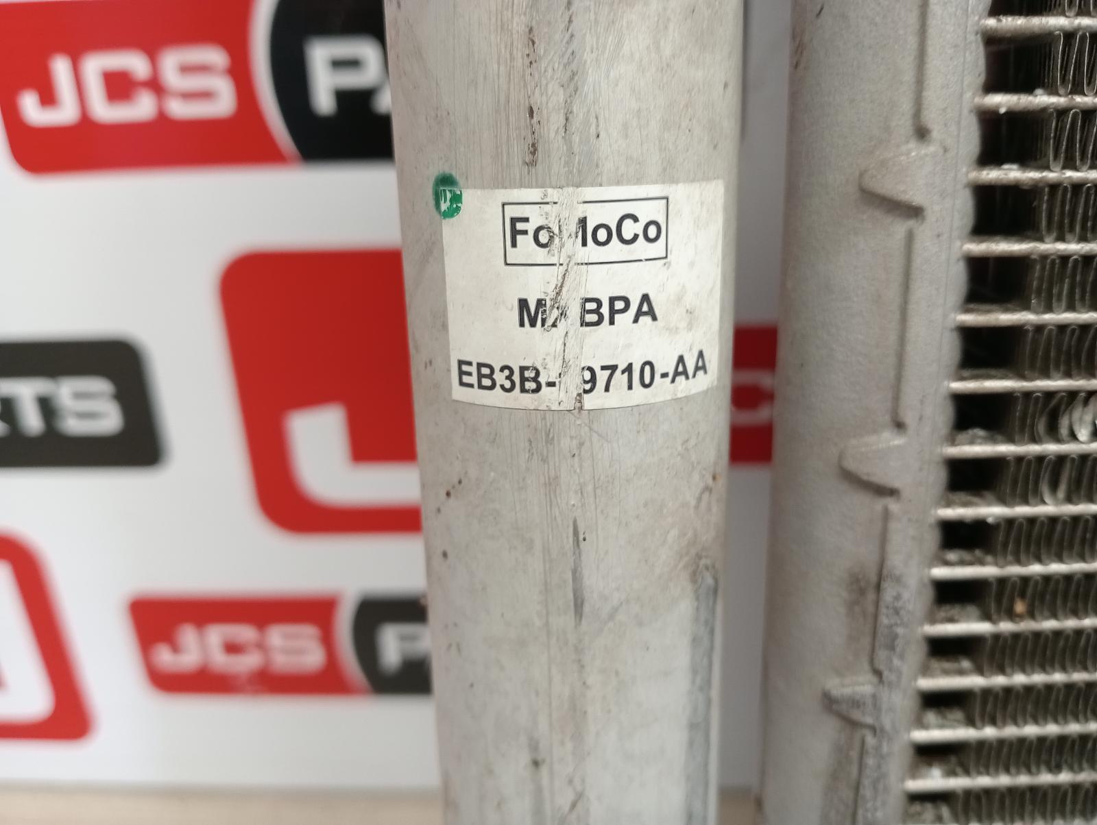 8975686