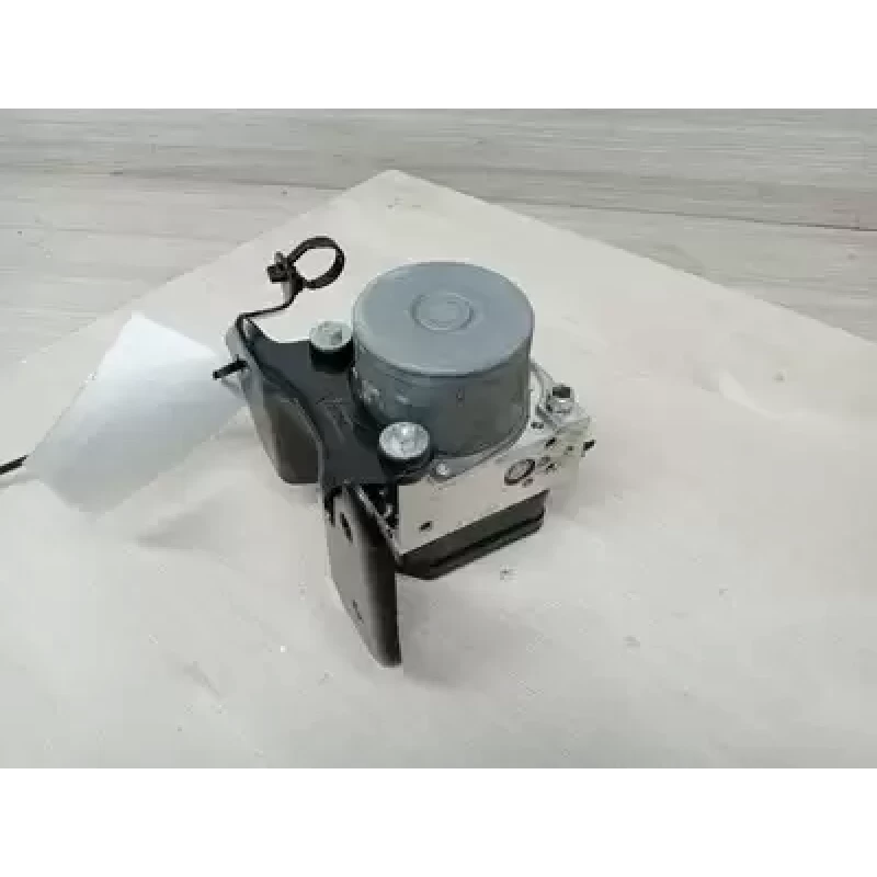 TOYOTA HILUX ABS PUMP/MODULATOR P/N 4454071M40, 06/15- 2023