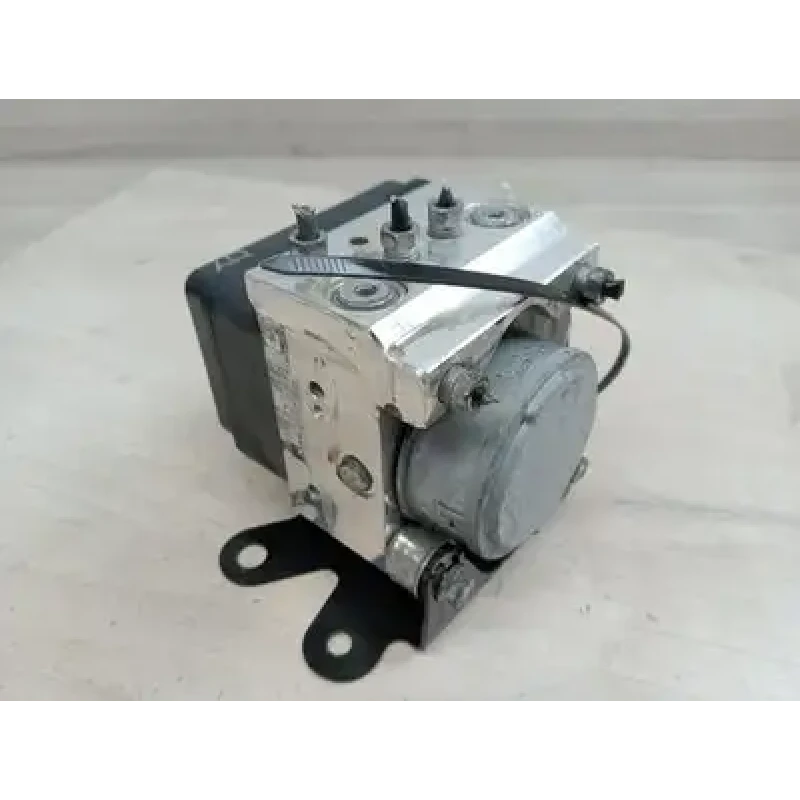 TOYOTA HILUX ABS PUMP/MODULATOR P/N 4405071010, 03/05-08/15 2013