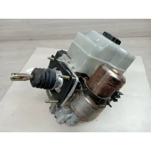 TOYOTA LANDCRUISER ABS PUMP/MODULATOR 100 SERIES, GXL, NON TRACTION CONTROL TYPE