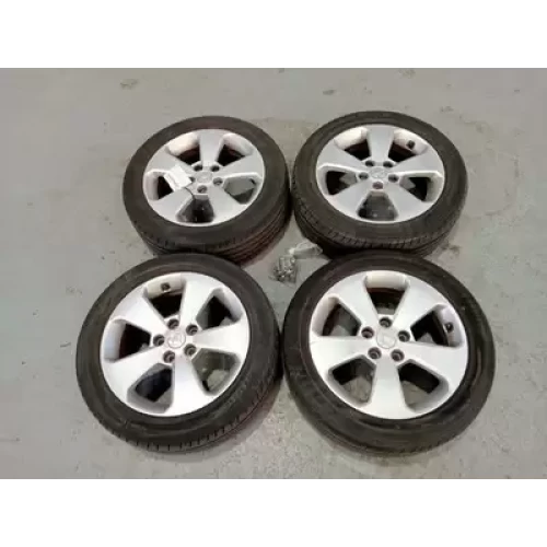 HOLDEN CRUZE WHEEL ALLOY FACTORY, 17X7IN, 5 SPOKE, 115PCD (DIESEL), JG, 03/09-02