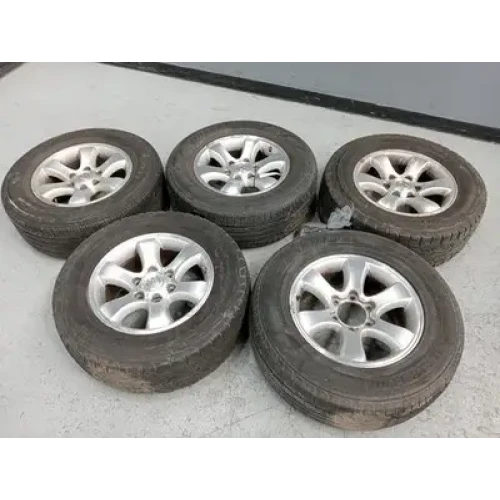 TOYOTA PRADO WHEEL ALLOY FACTORY, 17X7.5IN, 6 SPOKE, 30 POSITIVE OFF SET, 120 SE TOYOTA PRADO WHEEL ALLOY FACTORY, 17X7.5IN, 6 SPOKE, 30 POSITIVE OFF SET, 120 SE