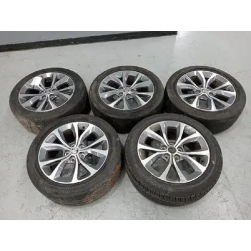 HOLDEN COMMODORE WHEEL ALLOY FACTORY, 18X8IN, VF, CALAIS, 05/13-12/17 2013