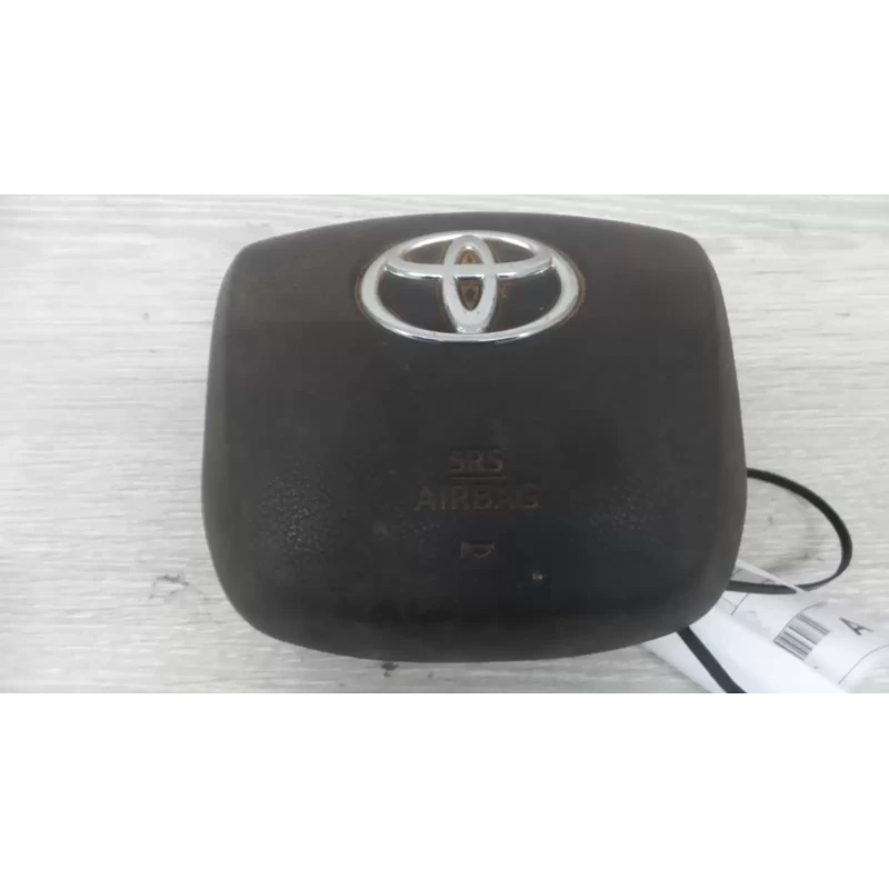 TOYOTA HILUX RIGHT AIRBAG STEERING WHEEL, 09/15- 2016