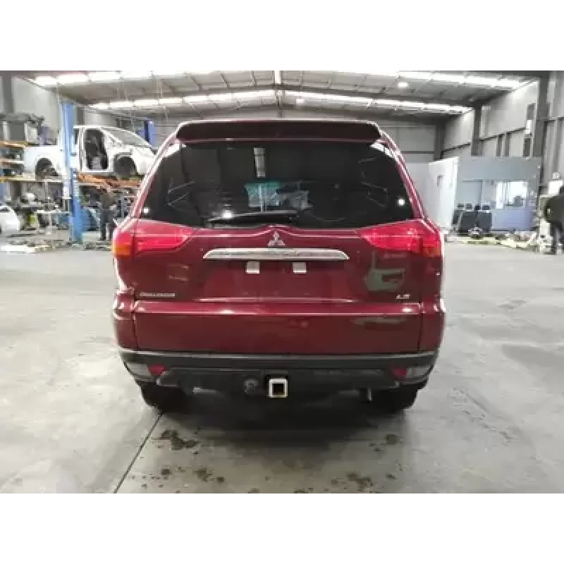 MITSUBISHI CHALLENGER BOOTLID/TAILGATE TAILGATE, KH/PB-PC, SPOILERED, NON CAMERA