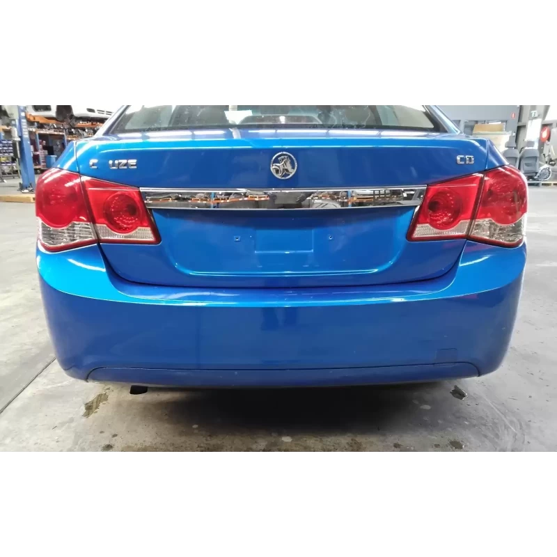 HOLDEN CRUZE REAR BUMPER JG, CD, NON PARK SENSOR TYPE, 03/09-02/11 2009