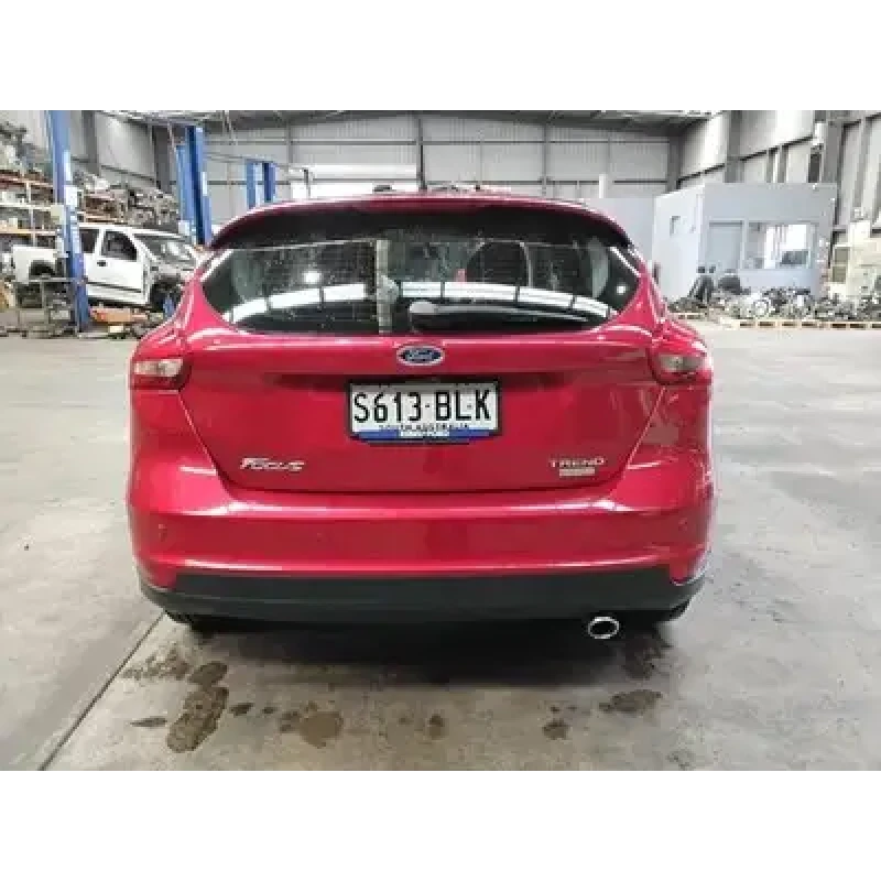 FORD FOCUS REAR BUMPER LZ, HATCH, TREND TYPE, 07/15-11/18 2016