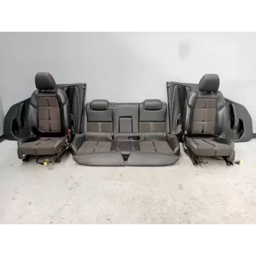 HOLDEN COMMODORE COMPLETE INTERIOR VF, LEATHER, 05/13-12/17 2017