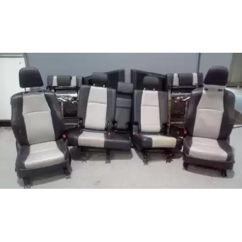 TOYOTA PRADO COMPLETE INTERIOR 150 SERIES, LEATHER, 08/13-07/17 2015
