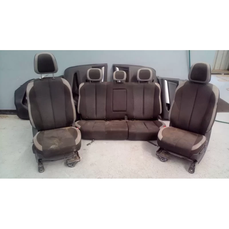HOLDEN COLORADO COMPLETE INTERIOR RG, CLOTH, 01/12-12/20 2020