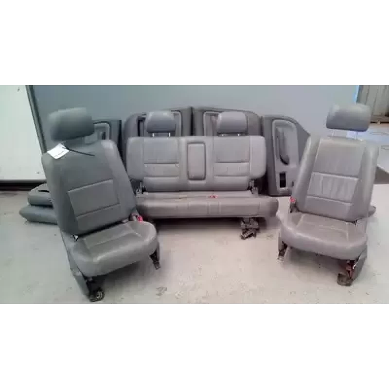 TOYOTA PRADO COMPLETE INTERIOR 95 SERIES 4WD 07/96-07/99 1998