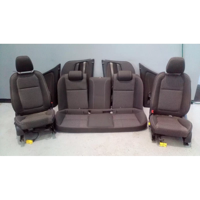 HOLDEN COMMODORE COMPLETE INTERIOR VF, CLOTH, 05/13-12/17 2016