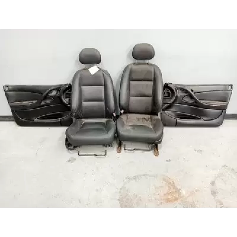 HOLDEN COMMODORE COMPLETE INTERIOR VZ, UTE, LEATHER, 08/04-07/07 2006