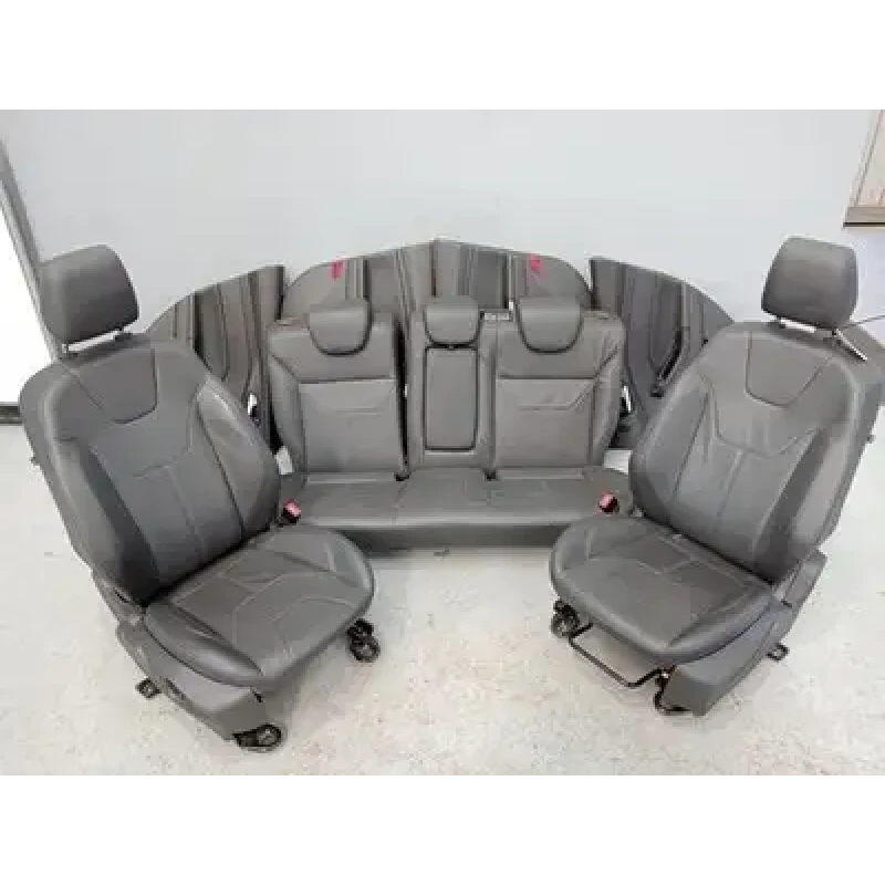 FORD FOCUS COMPLETE INTERIOR LZ, SEDAN, LEATHER, TITANIUM, 07/15-11/18 2017