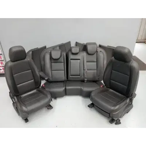 HOLDEN TRAX COMPLETE INTERIOR TJ SERIES, LEATHER, 08/13-12/20 2019 HOLDEN TRAX COMPLETE INTERIOR TJ SERIES, LEATHER, 08/13-12/20 2019