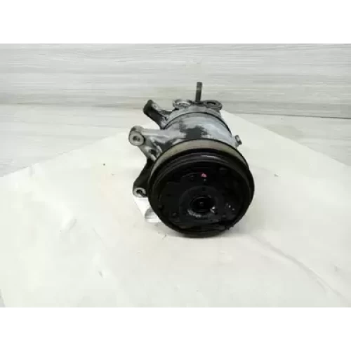 HOLDEN COMMODORE A/C COMPRESSOR VT-VY2, 3.8, 09/97-09/04 2004