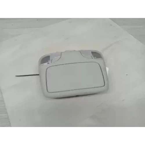 HOLDEN COMMODORE COURTESY LIGHT VY 10/02-12/06 2004