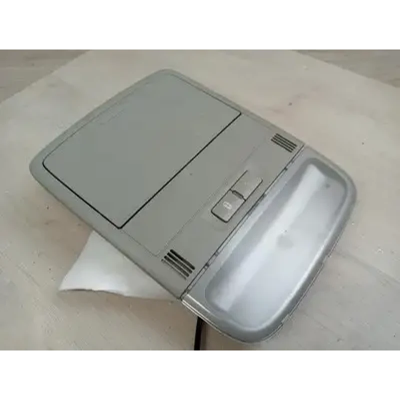 HOLDEN COMMODORE COURTESY LIGHT FRONT, W/ SUNGLASS HOLDER TYPE, VF, 05/13-12/17 HOLDEN COMMODORE COURTESY LIGHT FRONT, W/ SUNGLASS HOLDER TYPE, VF, 05/13-12/17