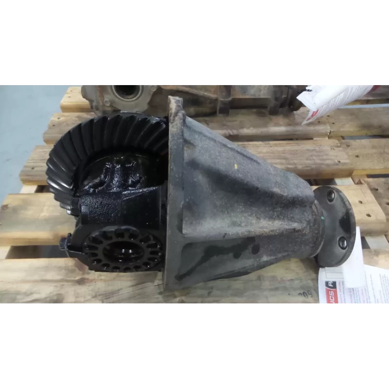 TOYOTA PRADO DIFFERENTIAL CENTRE REAR, 4.0, 1GR, PETROL, 120 SERIES, 3.9 RATIO (