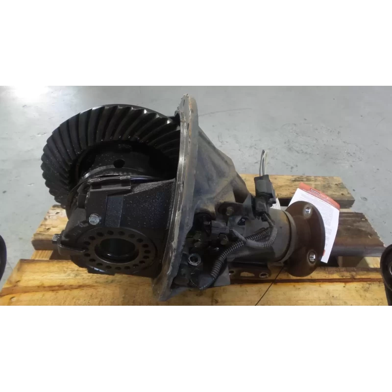 MITSUBISHI TRITON DIFFERENTIAL CENTRE REAR, 2.4, DIESEL, AUTO T/M, 4WD, MQ, 3.91