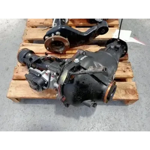 TOYOTA HILUX DIFFERENTIAL CENTRE FRONT, 2.8, DIESEL, AUTO T/M, 3.909 RATIO, 06/1