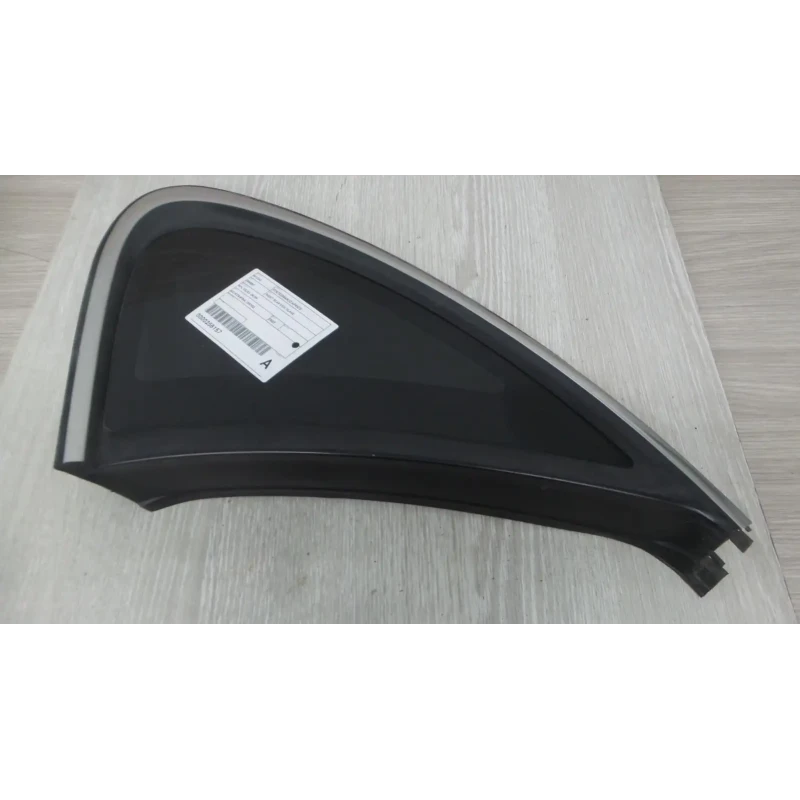 HOLDEN STATESMAN/CAPRICE RIGHT REAR SIDE GLASS WK, 05/03-08/04 2003
