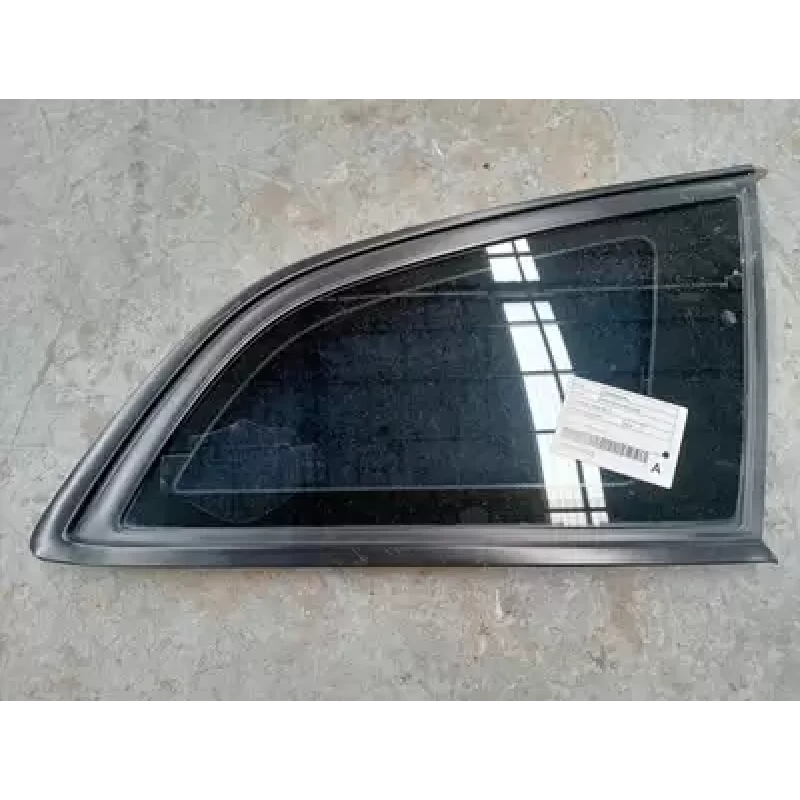 HOLDEN COMMODORE RIGHT REAR SIDE GLASS VE, WAGON, 07/06-05/13 2010