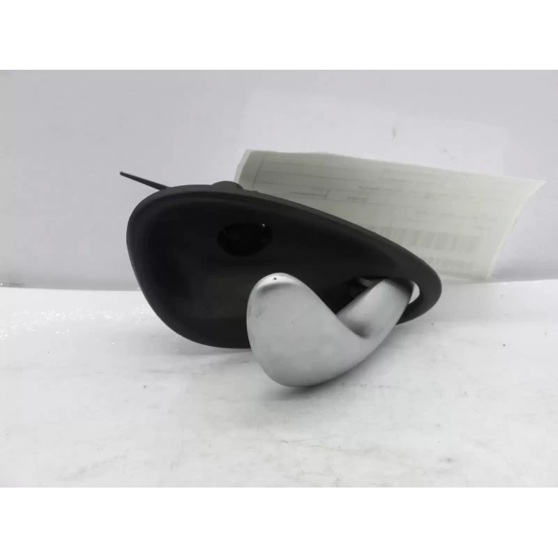 HOLDEN COMMODORE DOOR HANDLE INNER, RH REAR, VT-VZ, 09/97-09/07 2004