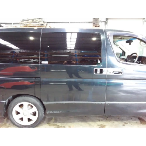 NISSAN ELGRAND RIGHT REAR DOOR E51, HIGHWAY STAR TYPE (W/ MOULD), SELF CLOSING,